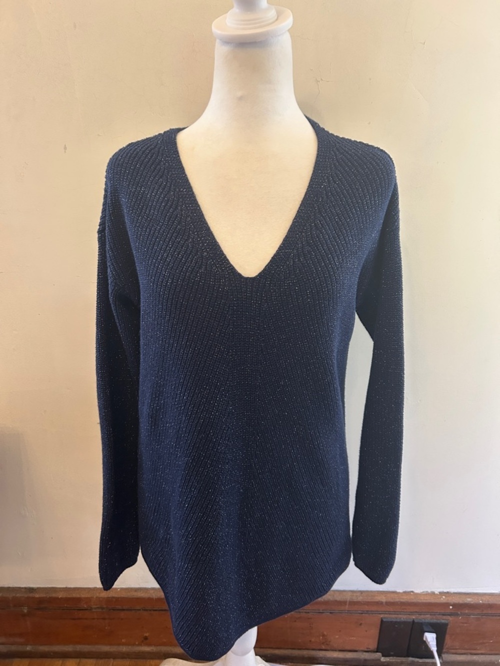 A.N.A Deep Navy Sparkly V-Neck Women's Sweater Size M EUC